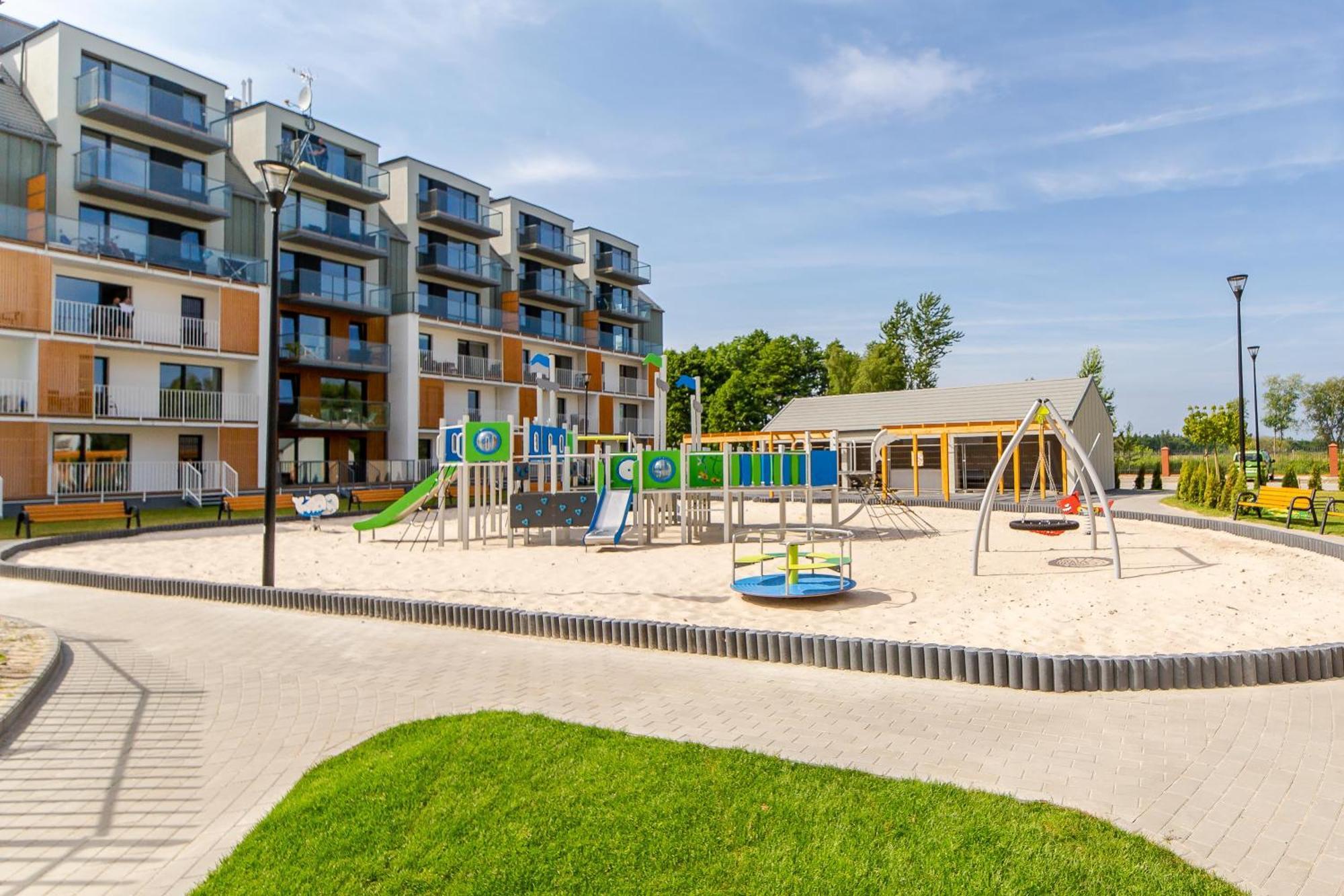 Waterline Apartamenty Колобжег Екстериор снимка